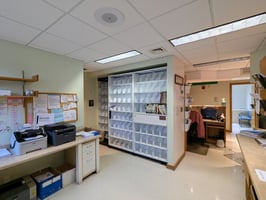 31763744
