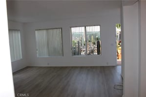 32733013