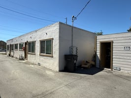 31760563