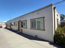31760561