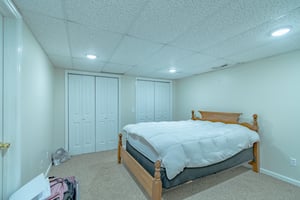 31768413