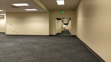 31772418