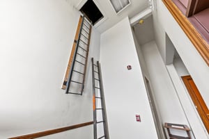 31773297