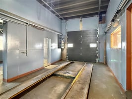 31773908