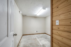 31778592