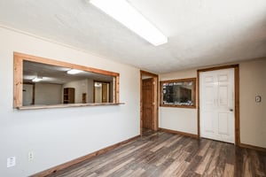 31778585