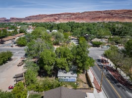 31783413