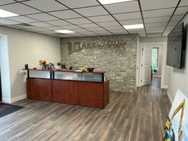 31786504
