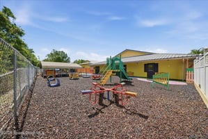 31791610