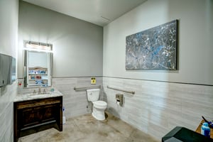 31800470