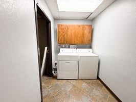 31803486