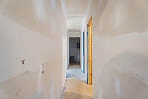 31804578