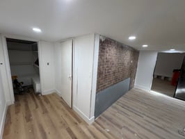 31992493