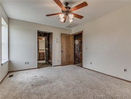31811804