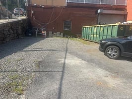 31885413