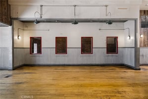 31819501