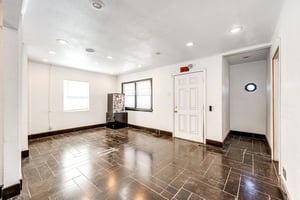 31820613