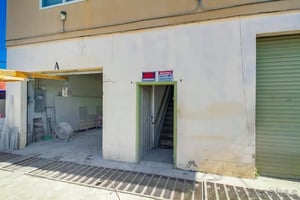 31833841