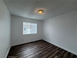 31834100