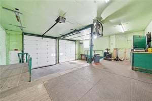 33684877