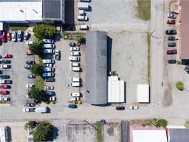 33684885