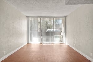 31850172