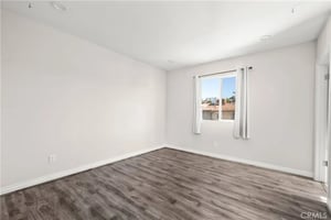32183051
