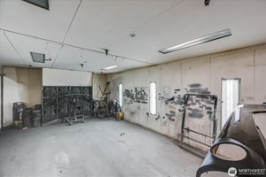 31861053