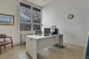 31865544