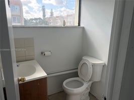 31868575