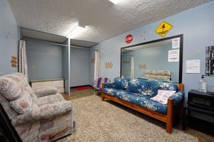 31876168