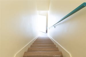 31880883