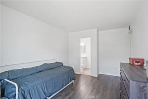 32183211