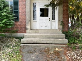 31881940