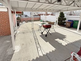 31889781