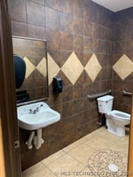 31890400