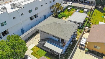 31960633