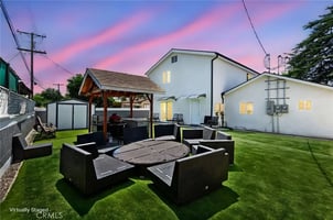 31981591