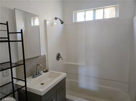 31986415