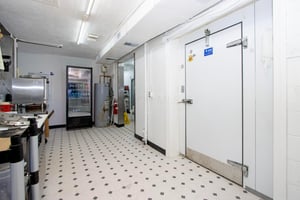 31989486