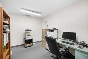 31993686