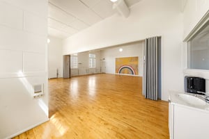 31998564