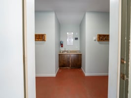 31999425