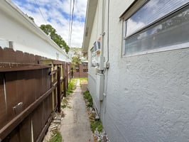 32002333