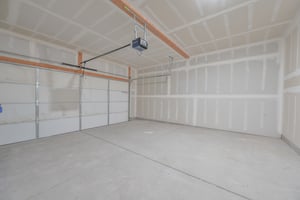 32037051