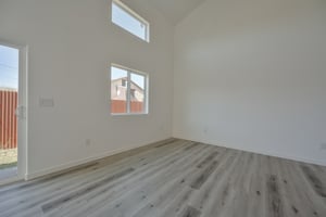 32037095