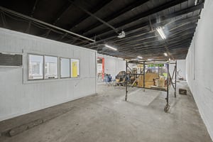 32010597