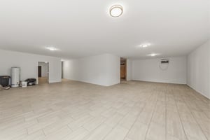 32002928