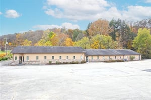 32003746