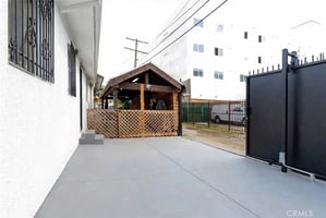 33408478